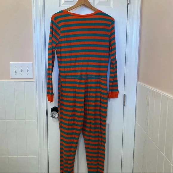 Old Navy Woman’s Christmas Pajamas One Piece Size L - Picture 6 of 6